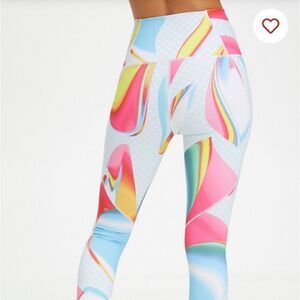 Fabletics Pride Define Ultra High-Waisted 7/8 Leggings. NWT